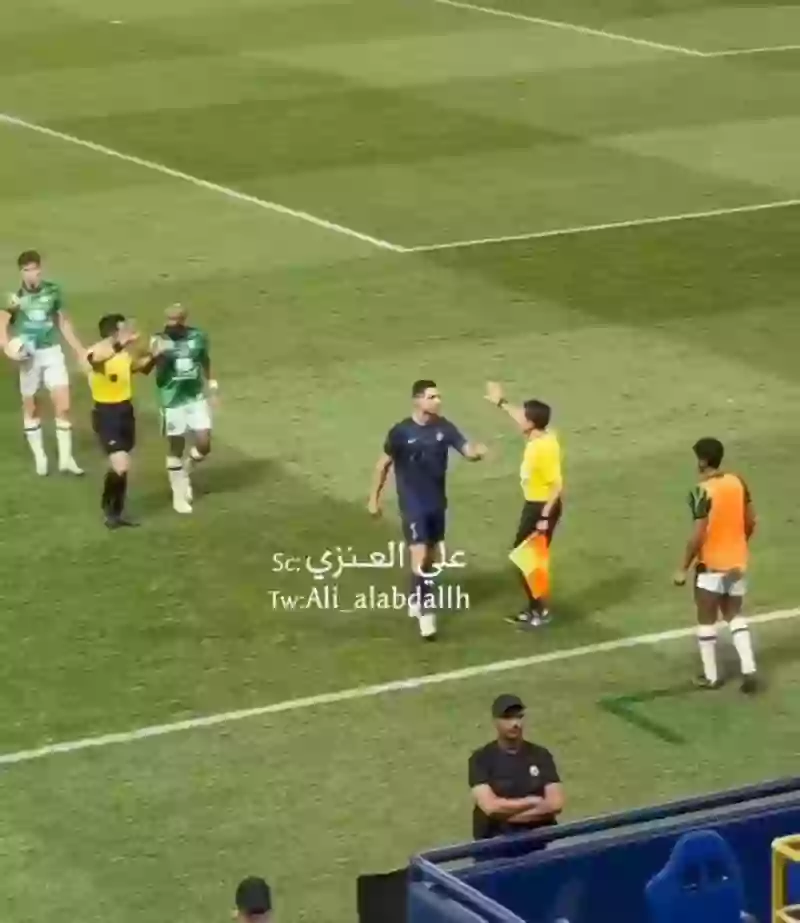 بالفيديو: جمهور الاتفاق حاول اغاضة رونالدو بميسي فرد لهم الصاع صاعين 