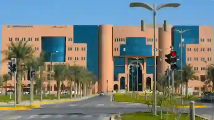 السعودية تعلن عن منح للدراسة الجامعية مدفوعة بالكامل لغير السعوديين