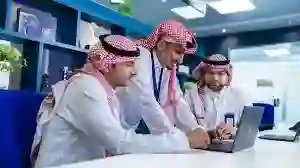 الزي الوطني السعودي إلزامي على جميع موظفي الجهات الحكومية